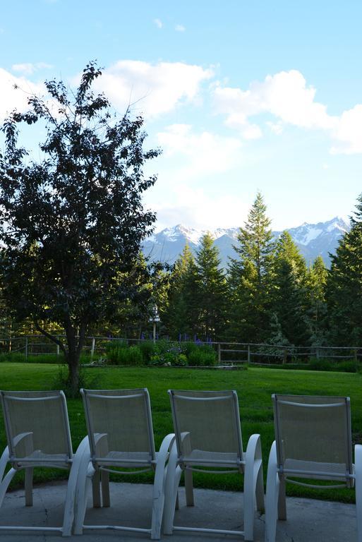 Kicking Horse Canyon Guest House Golden Ngoại thất bức ảnh