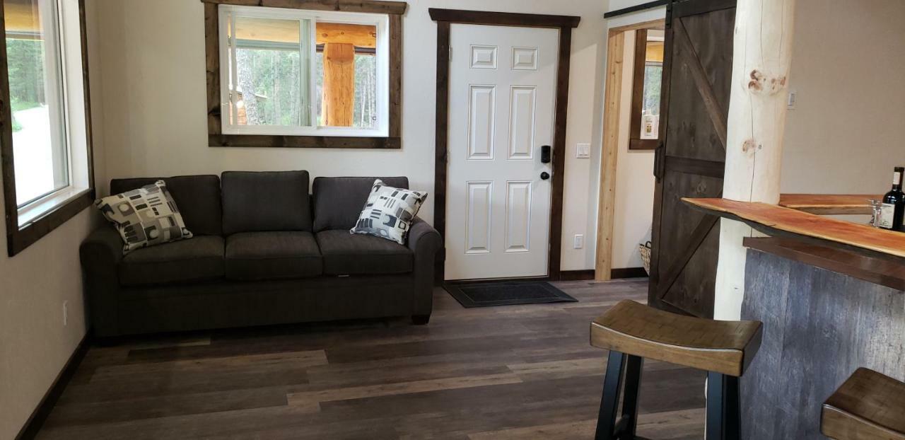 Kicking Horse Canyon Guest House Golden Ngoại thất bức ảnh