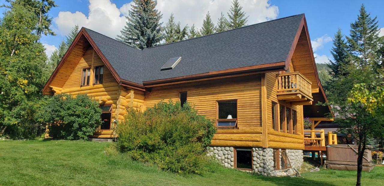 Kicking Horse Canyon Guest House Golden Ngoại thất bức ảnh